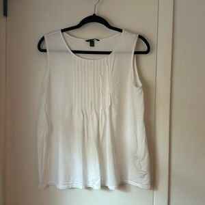 Lands End elevated white tank
